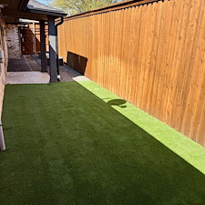 Artificial-Pet-Turf-An-Easy-Care-Sideyard-Update 8